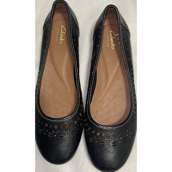 CLARKS OF ENGLAND Artisan Black Slip On Shoes Woman’s US 7.5 Comfort Wear Flats - Picture 6 of 8